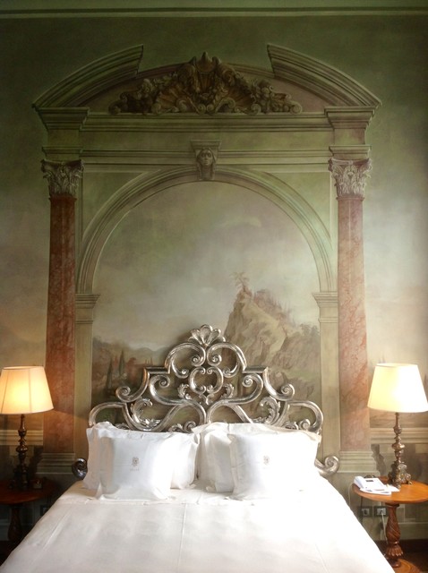 Affreschi Interni traditional-bedroom