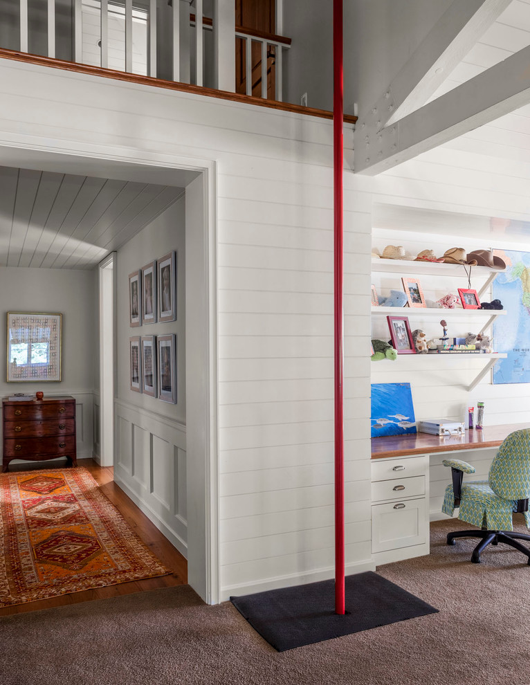 Home design - transitional home design idea in Dallas
