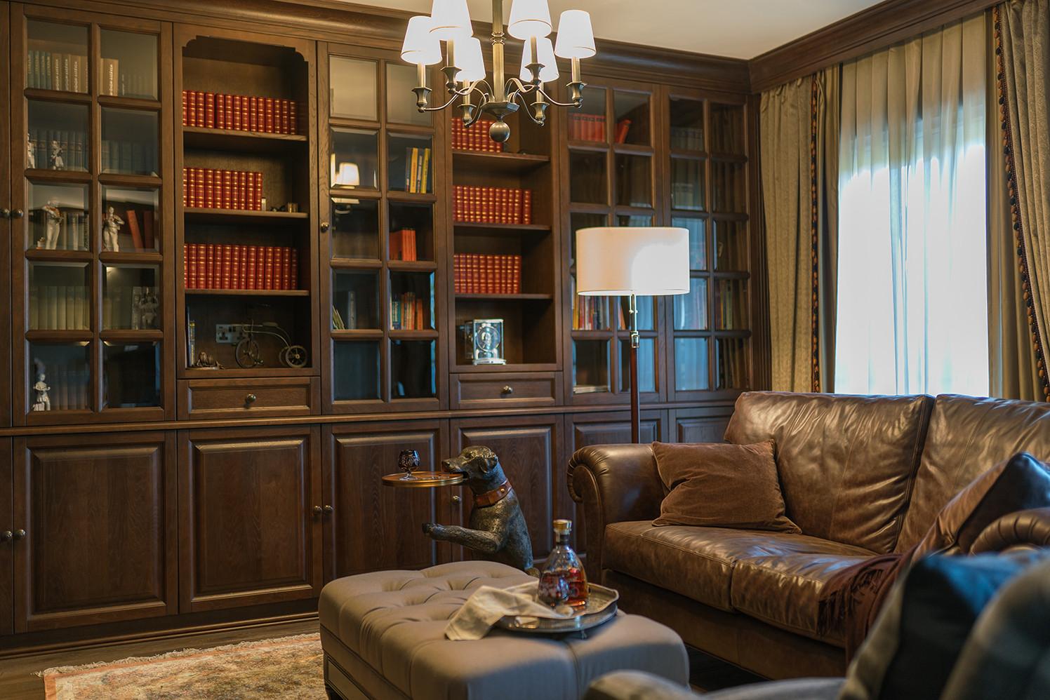 Интерьер библиотеки в американском стиле