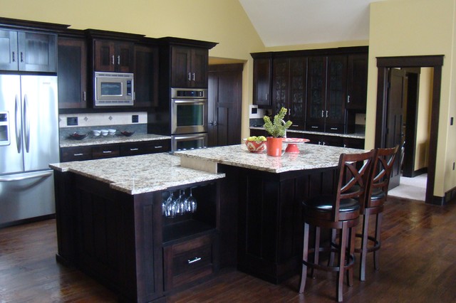 Kitchen traditional-kitchen