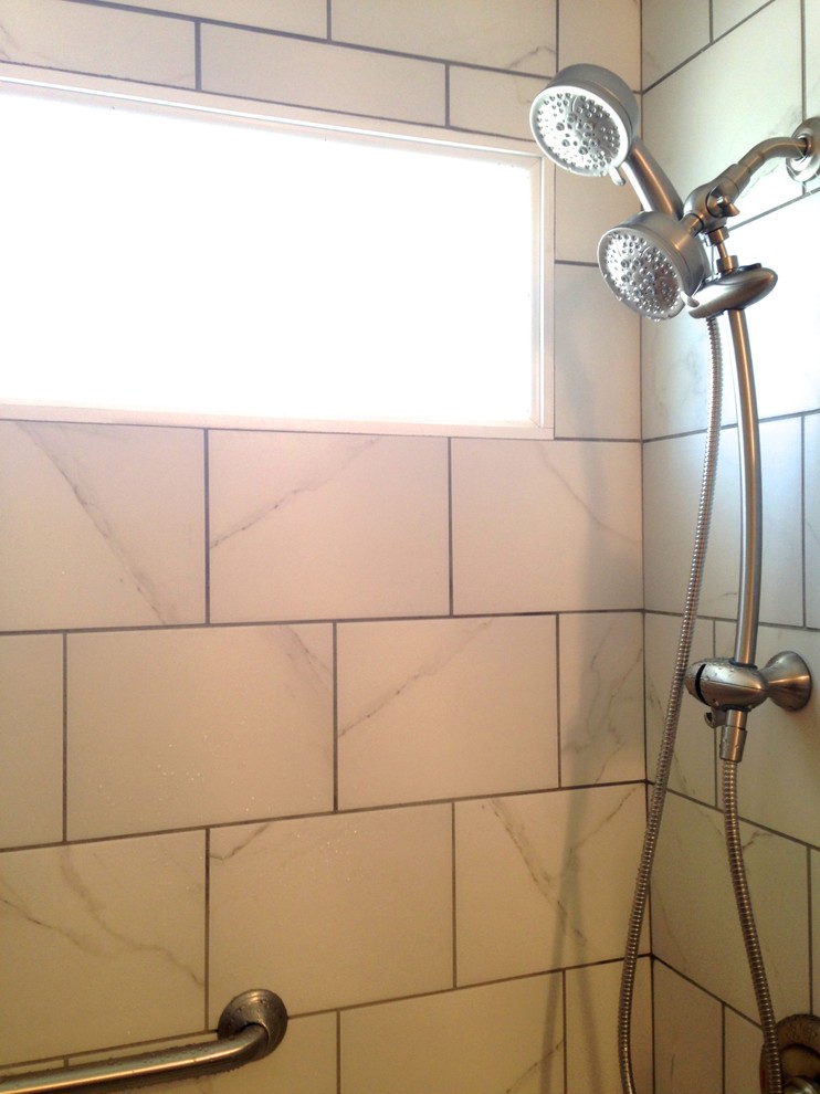 Home design - transitional home design idea