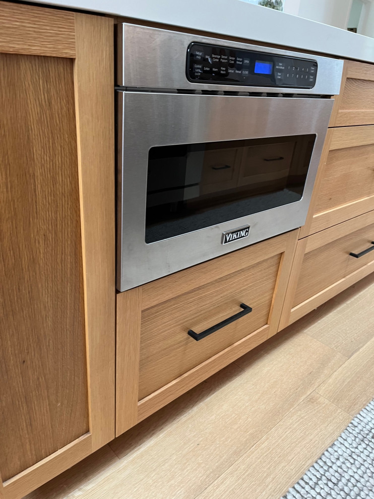 Shaker Paint and Rift White Oak Full Overlay