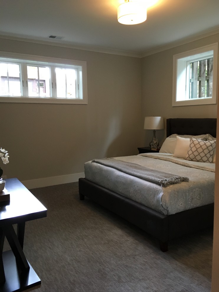 Home design - large transitional guest carpeted and beige floor home design idea in Chicago with beige walls