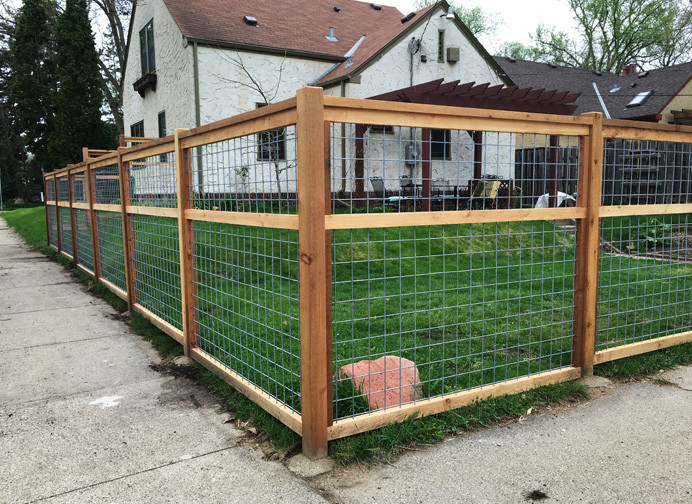 Hog Panel fences Contemporary Minneapolis by SwitchGrass Rebuild