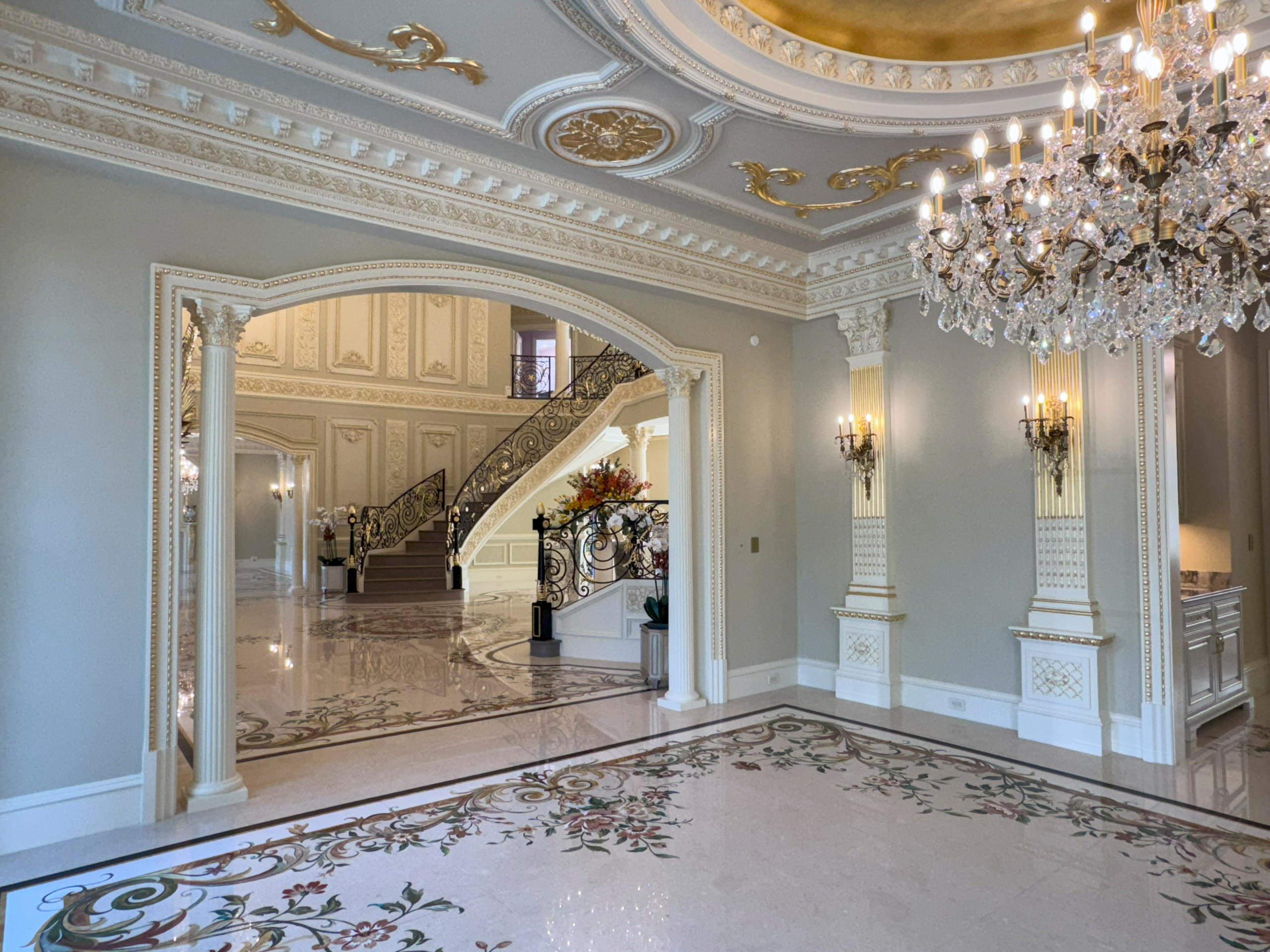 135_Vibrant Staircase with Touch of Historic Grandeur, Great Falls, VA 22066