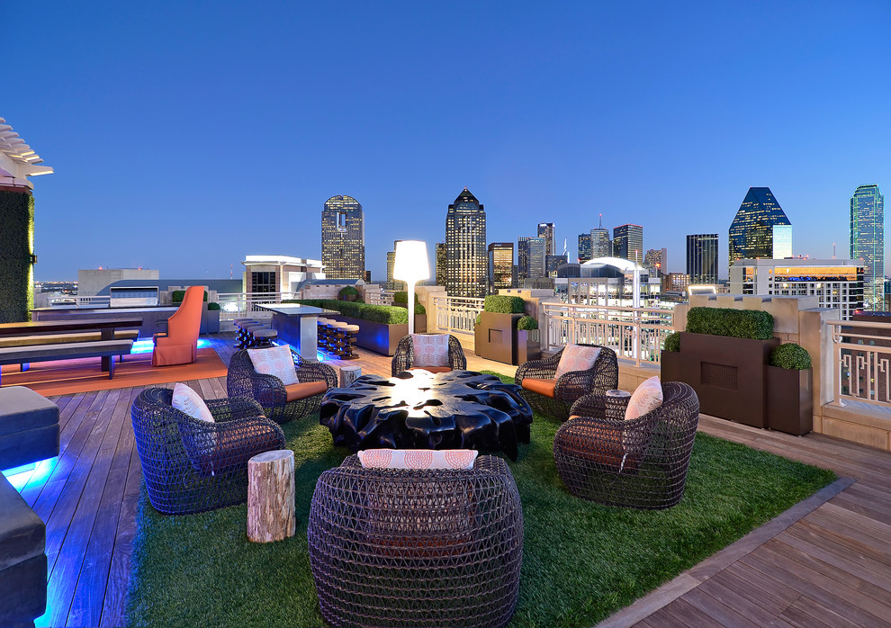 Design ideas for a contemporary rooftop and rooftop deck in Dallas with no cover.