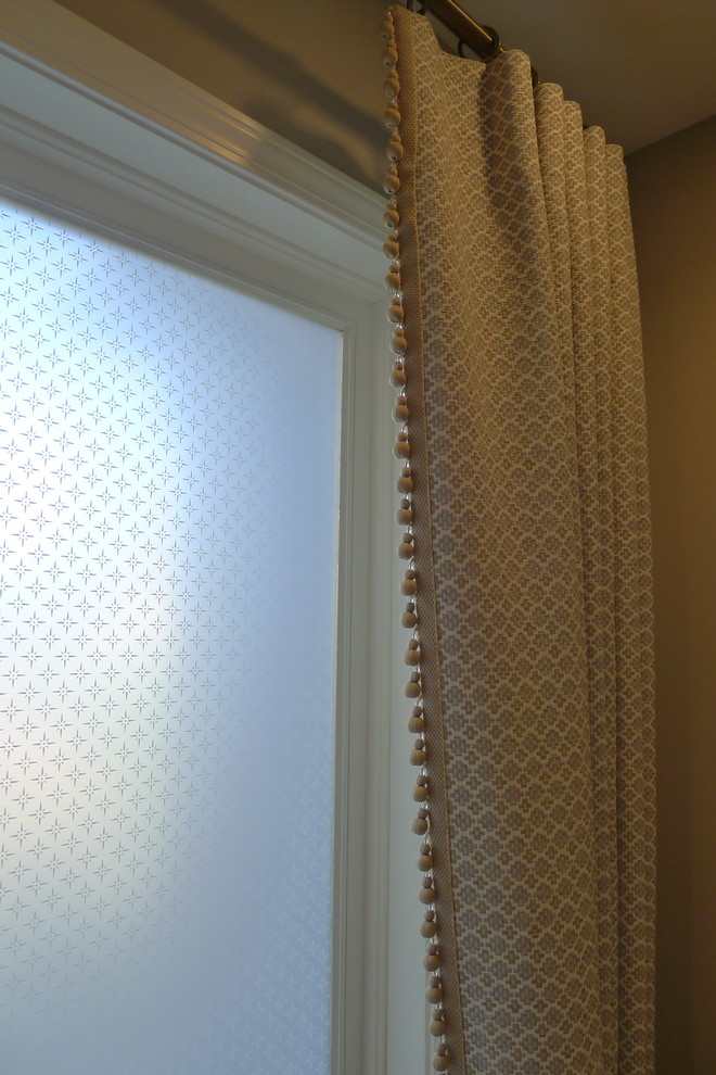 Inspiration for a transitional home design remodel in Indianapolis