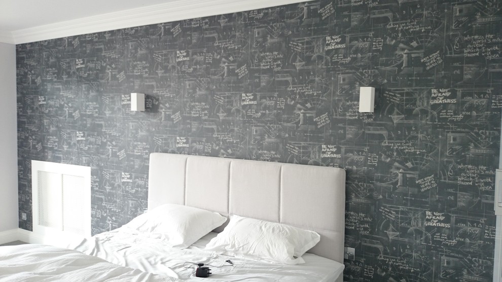 Inspiration for a mid-sized contemporary bedroom in London.