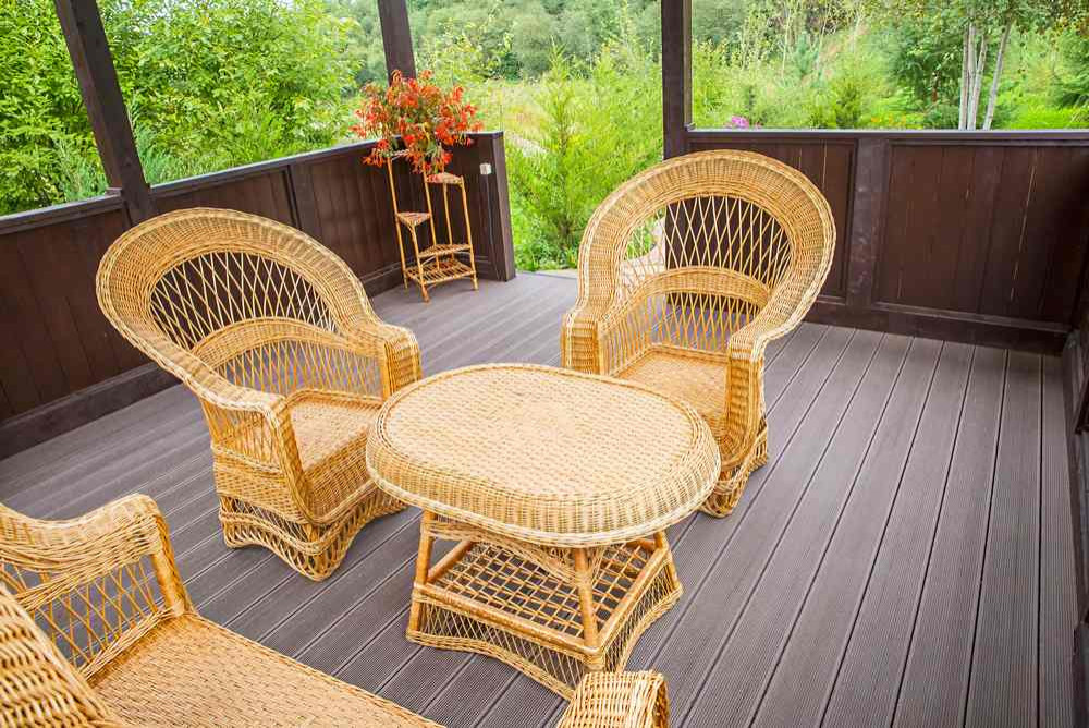 Садовые дорожки и беседка