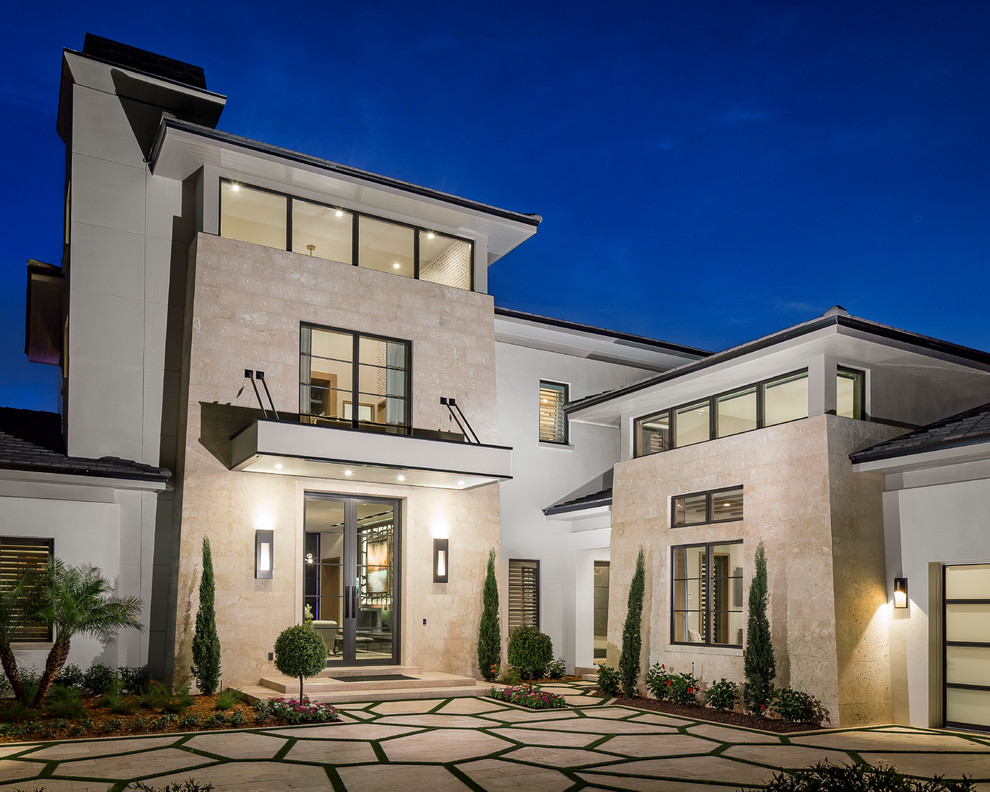 Photo of a contemporary exterior in Jacksonville.