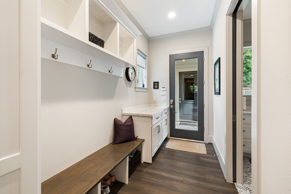 Entryway - entryway idea in Houston
