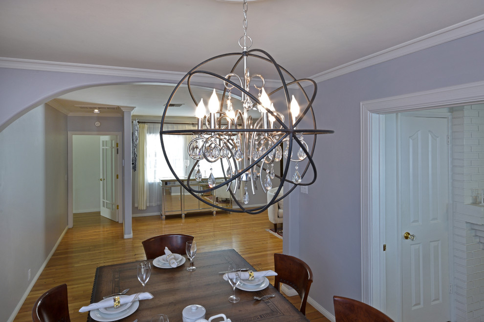 Photo of a transitional dining room in Los Angeles.