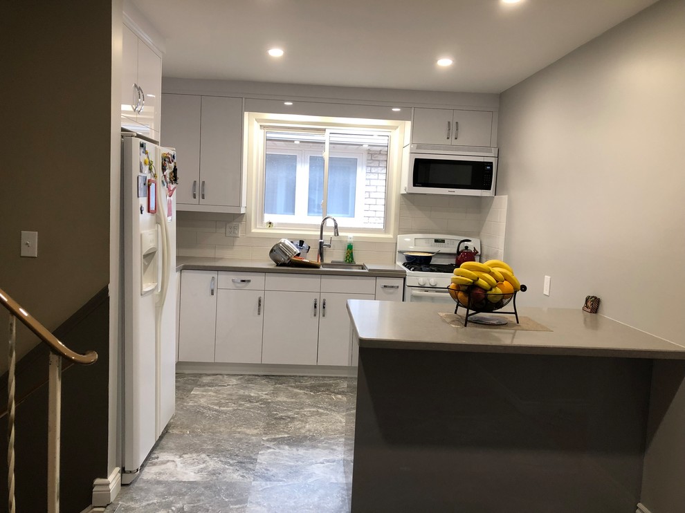 White and Grey Kitchen