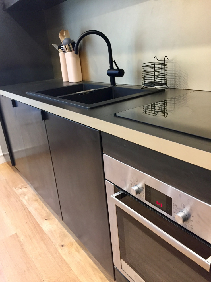 Habillage metal façades cuisine IKEA - Sur mesure