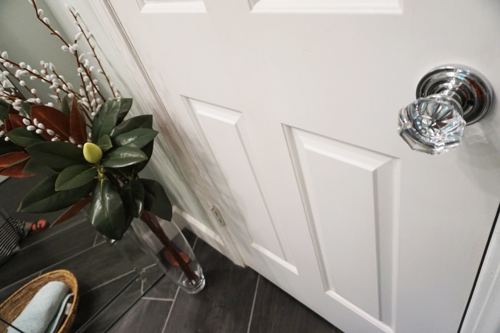 Home design - transitional home design idea