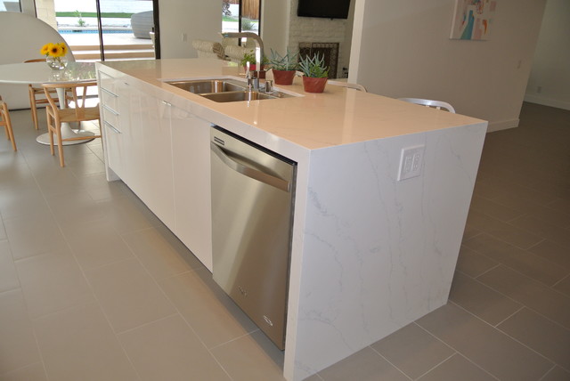 Brian/Tory modern-kitchen