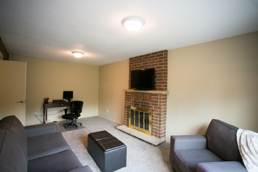 Photo of a coastal basement in Toronto.