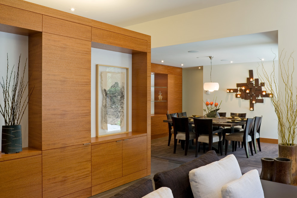 Photo of a contemporary dining room in San Francisco with grey walls.