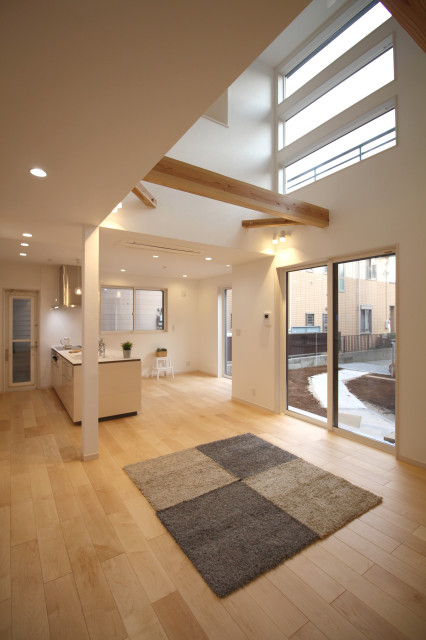 吹き抜け＋スケルトン階段でワンランク上の空間！ moderne-salon