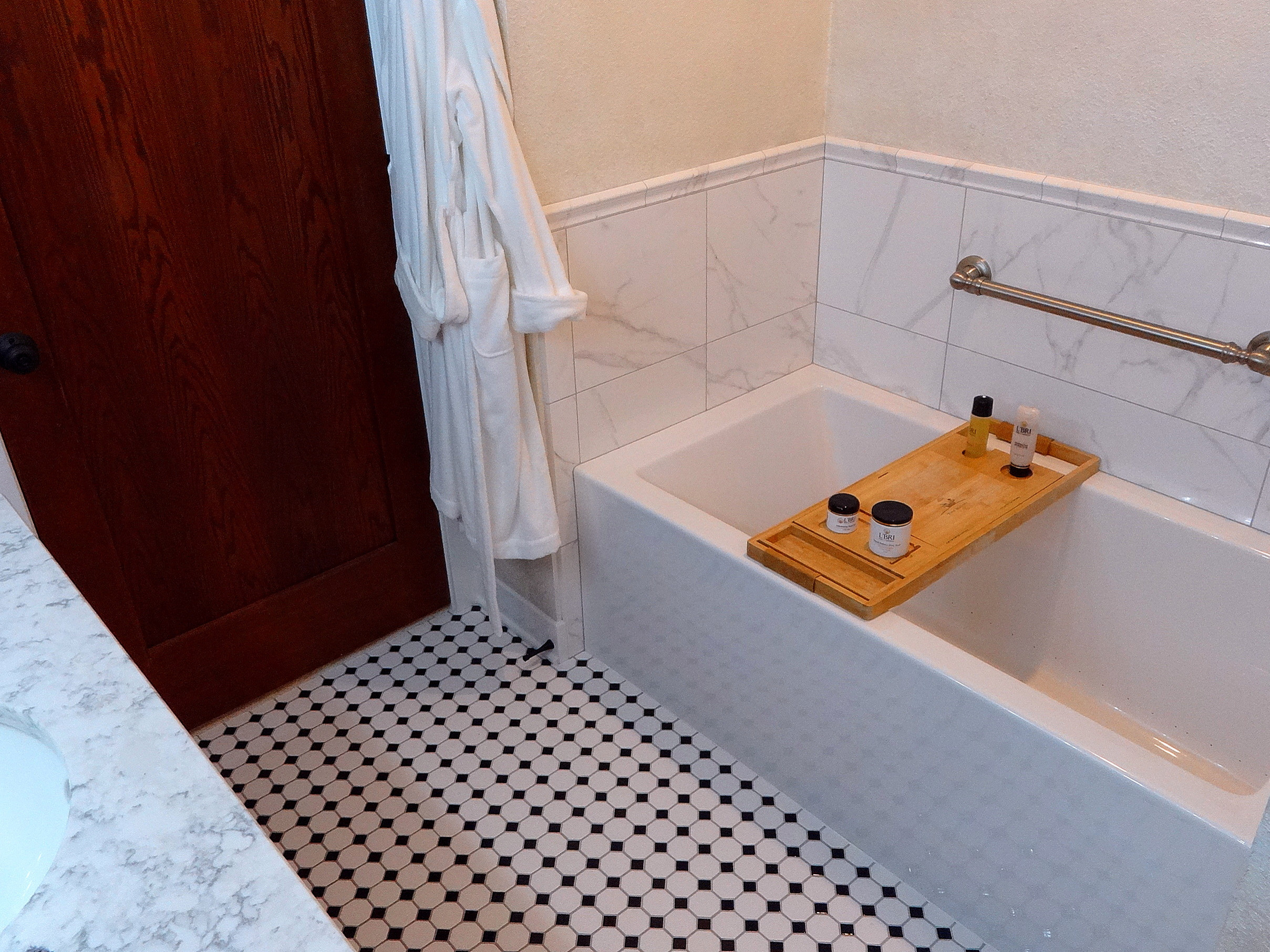 Muskego Residence - Master Bath Remodel