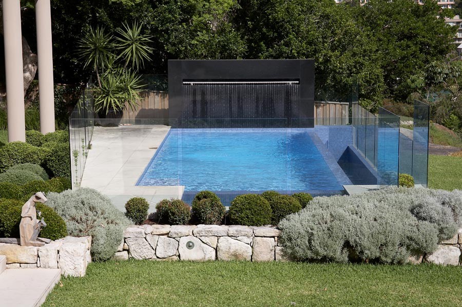This is an example of a modern pool in Sydney.