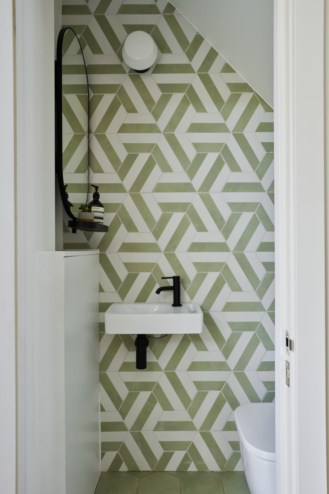 Design ideas for a powder room in London.