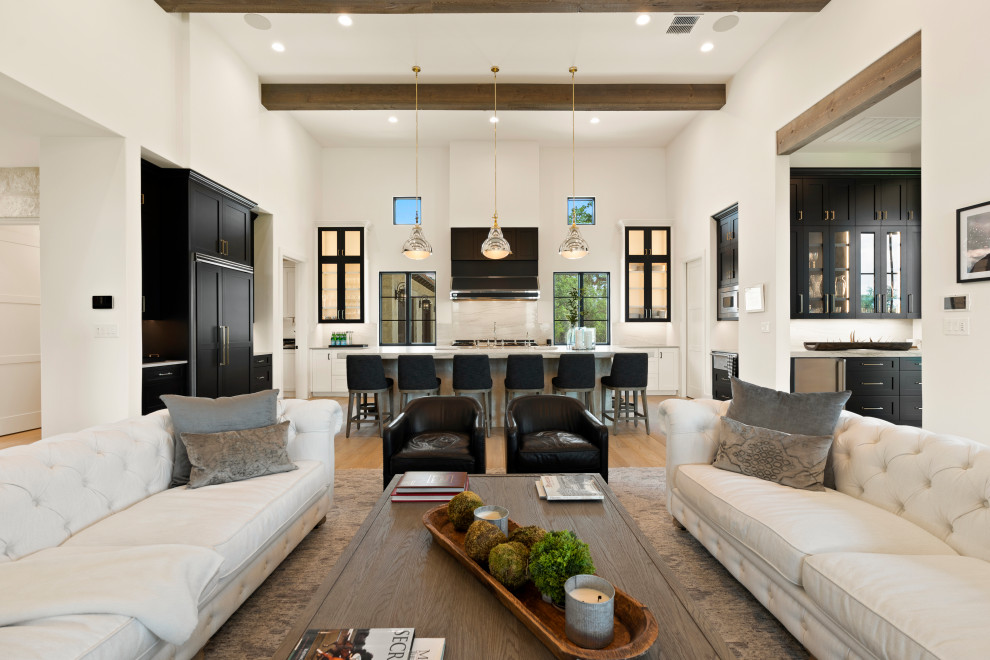 Kitchen - huge kitchen idea with an island