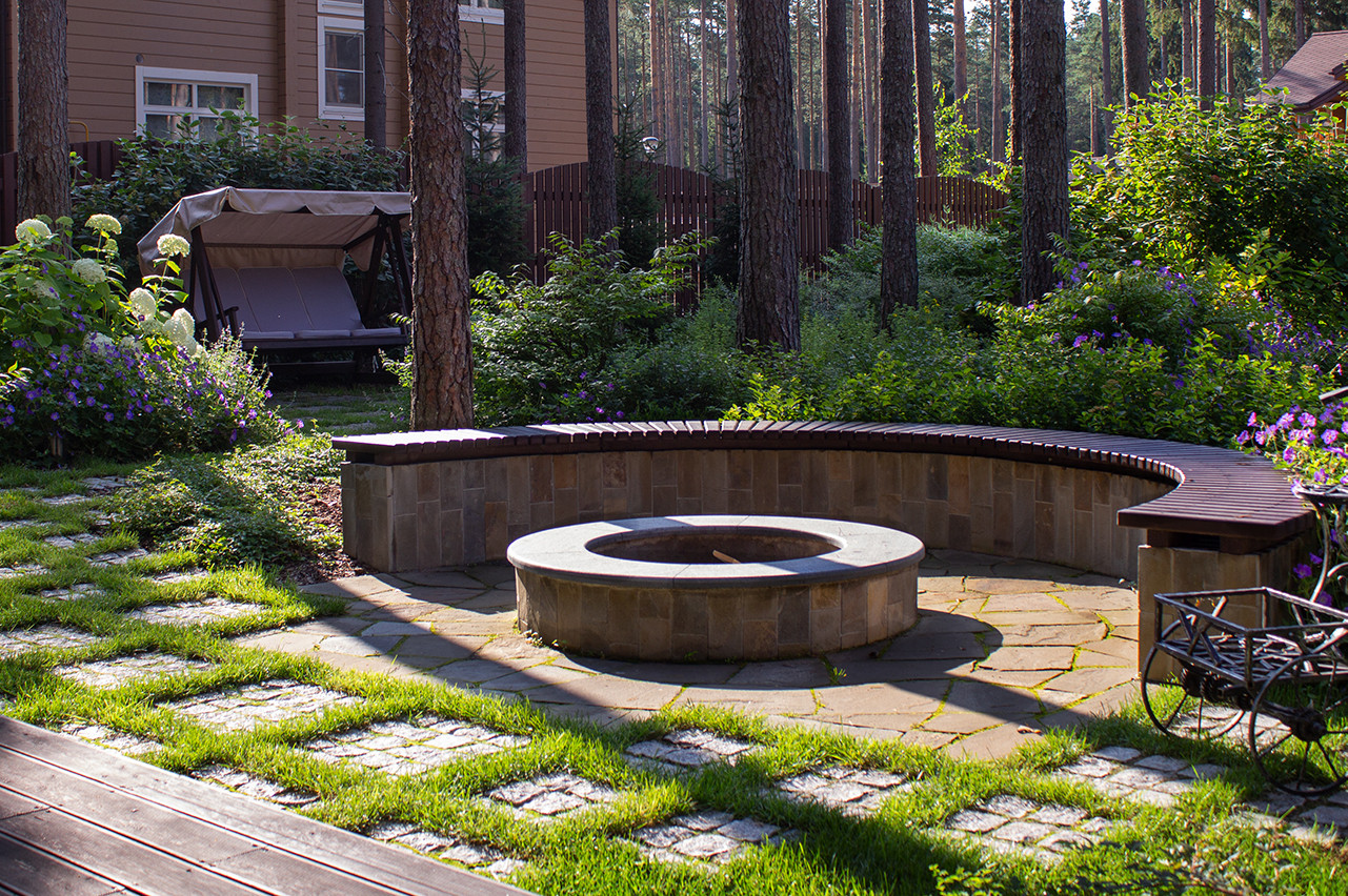 Еловая аллея