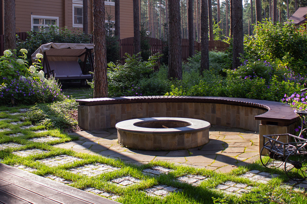 Еловая аллея