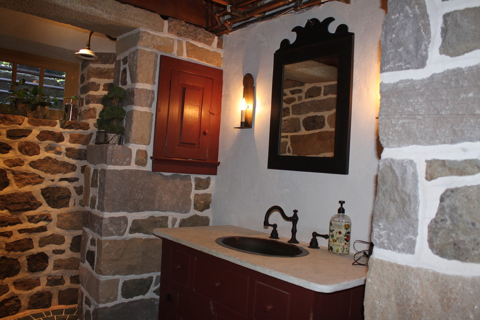 Photo of a traditional bathroom in Philadelphia.