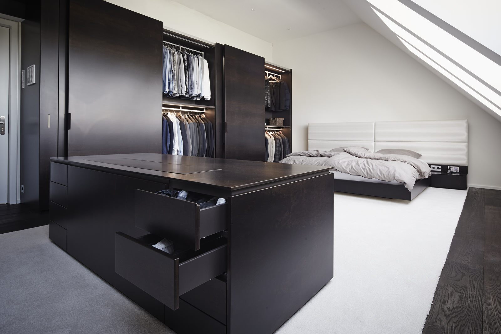 ГАРДЕРОБНЫЕ SСHMALENBACH