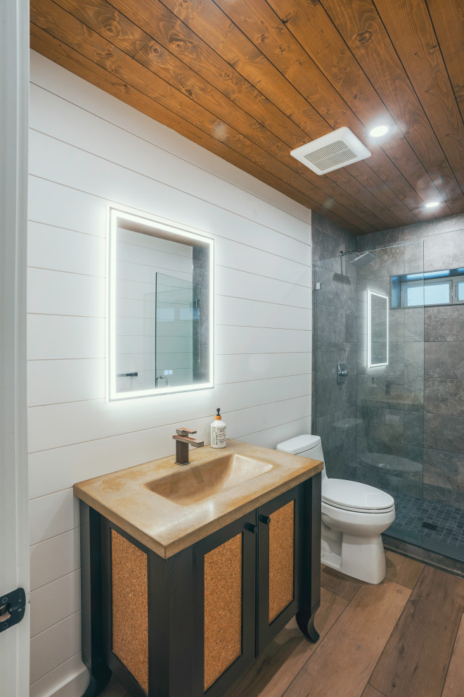 Bathroom - bathroom idea in Vancouver