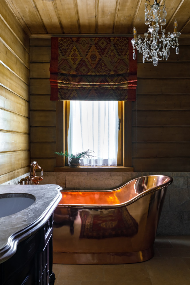 This is an example of a country bathroom in Moscow.