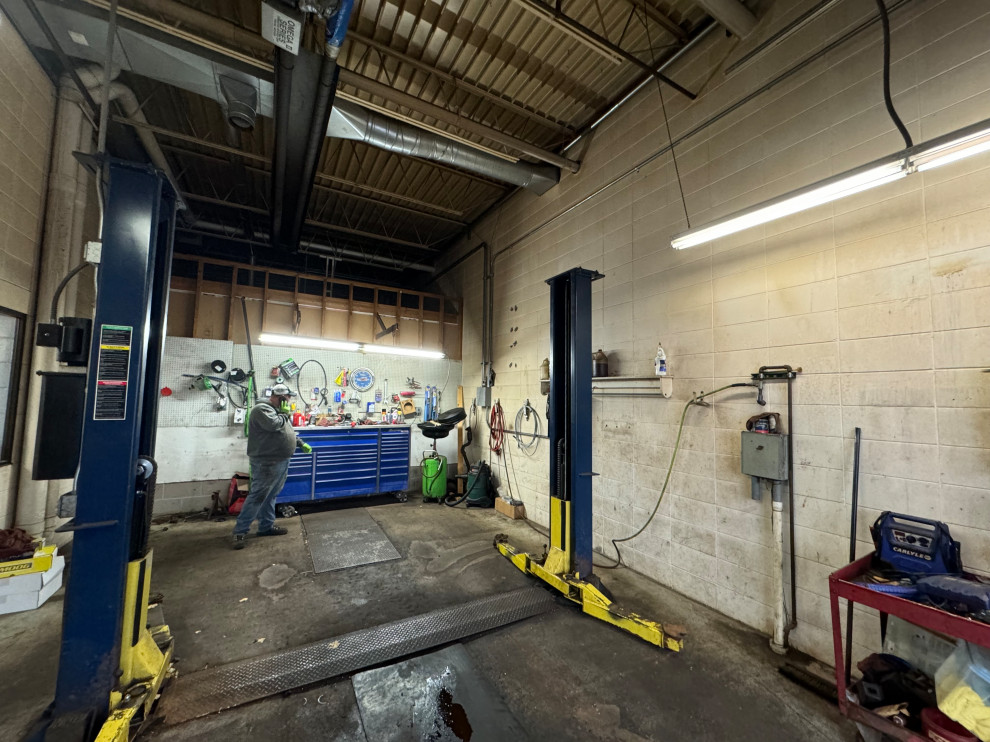 AUTOBODY SHOP / LED CONVERSION