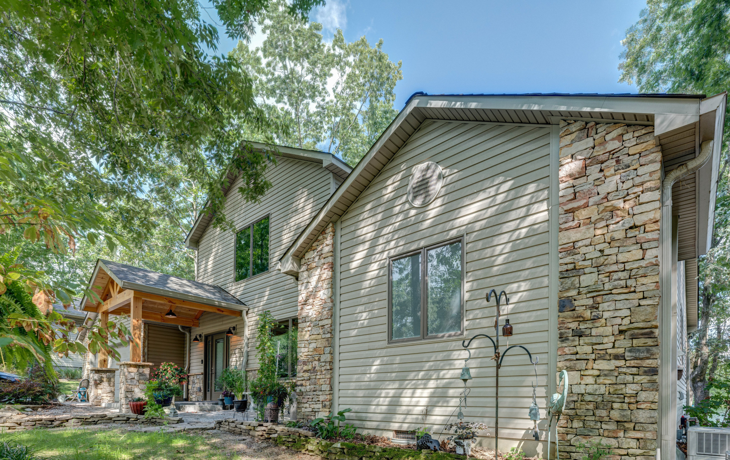 116 Canterbury Drive Timber Frame Porch
