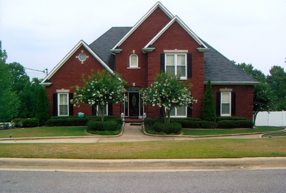 Inspiration for a timeless home design remodel in Birmingham