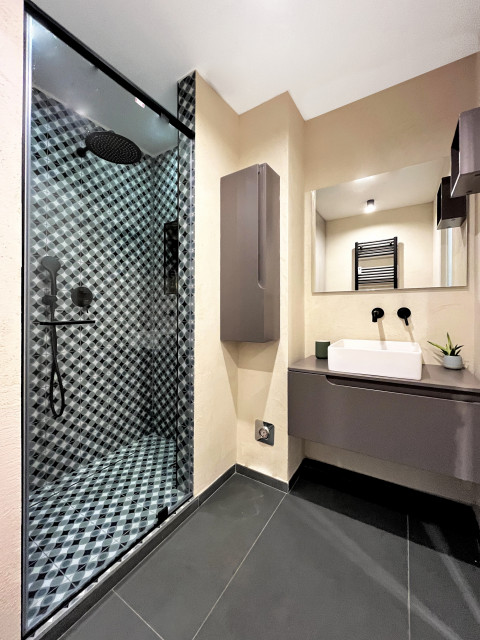 Appartamento Zamagna contemporary-bathroom