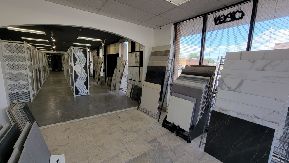 MOD Construction Showroom: Evertops Design Studio