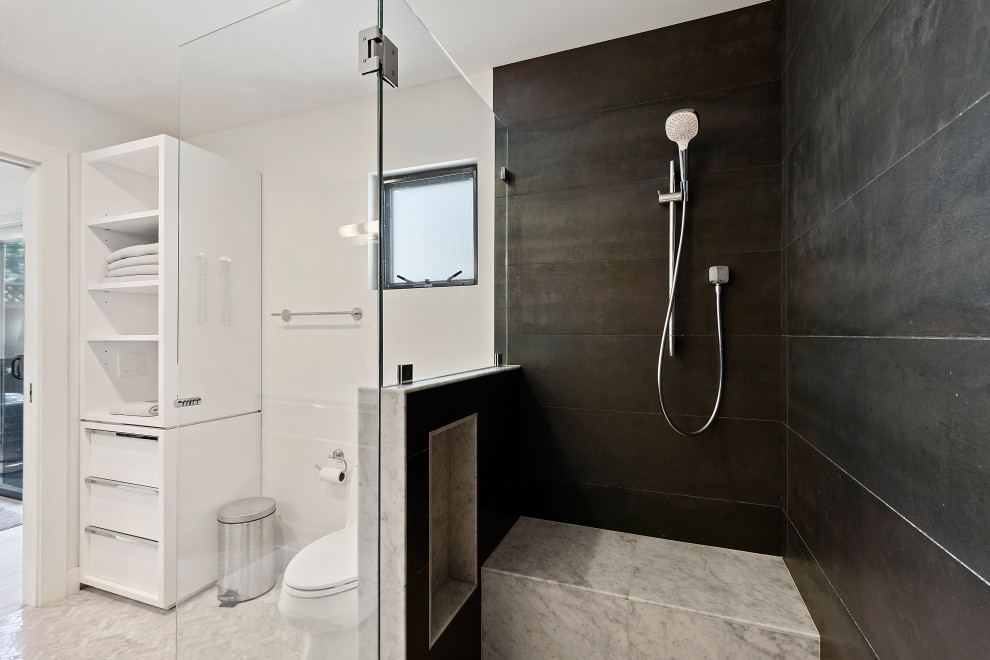 Photo of a transitional bathroom in San Francisco.