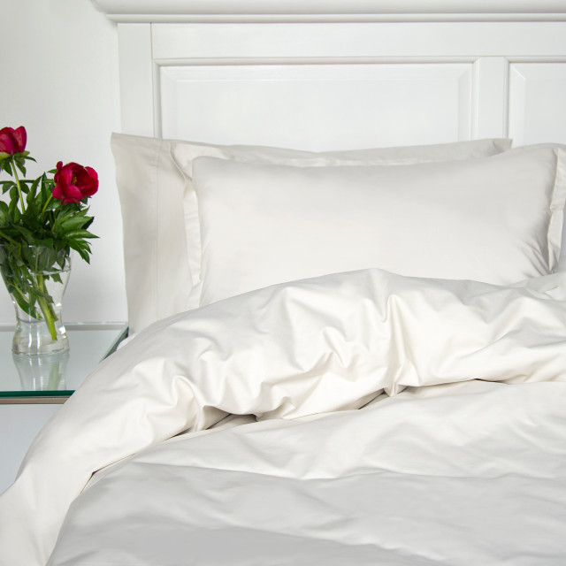 Spring 2022 Bedding Collection Moderne Chambre Toronto par