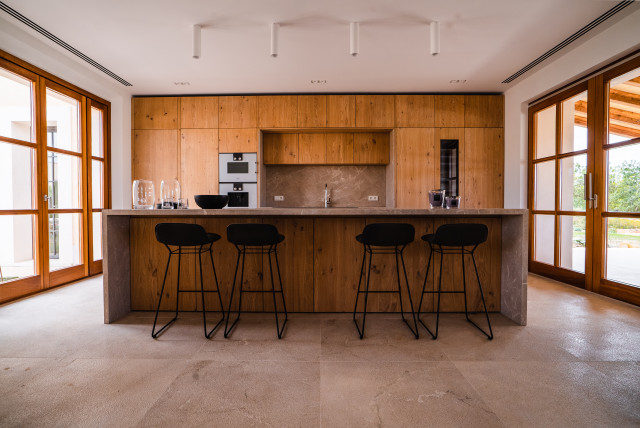 Finca Mallorca rustic-kitchen