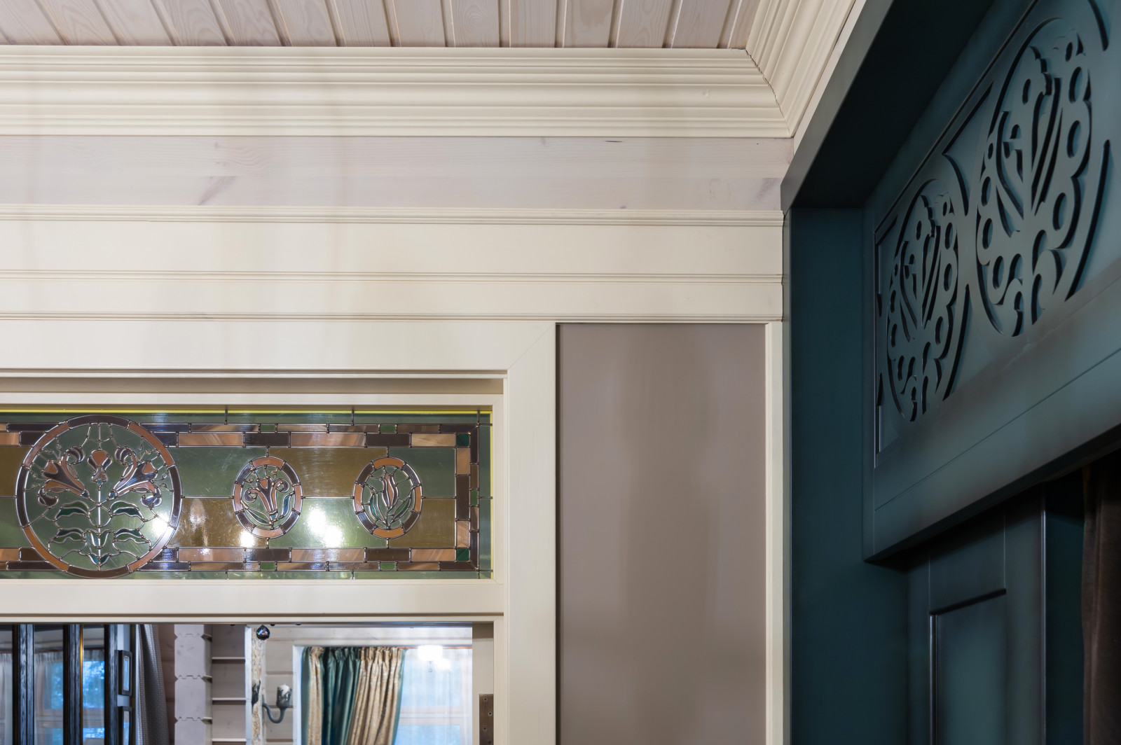 Дом у Медного озера