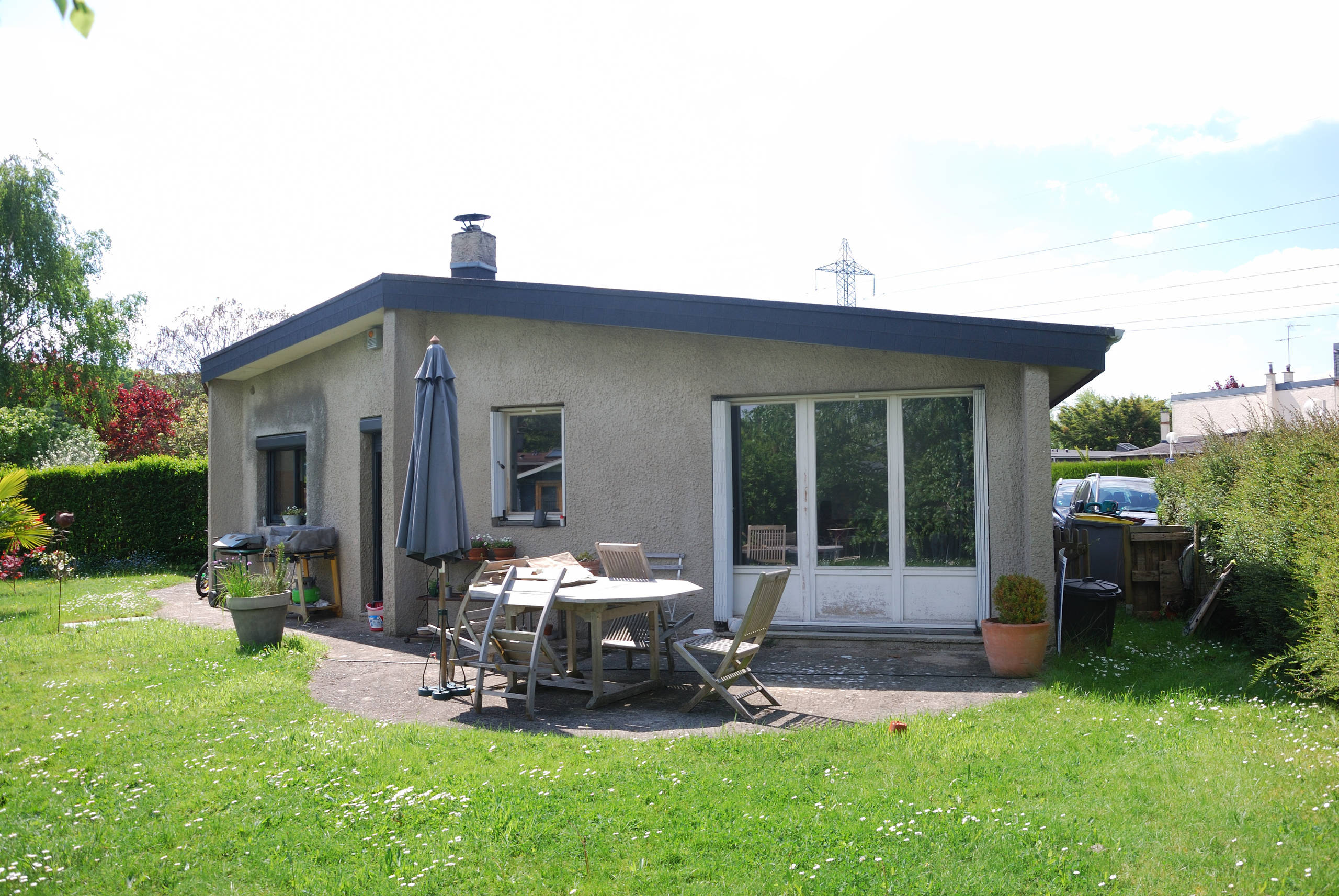 Maison sur jardin avant intervention