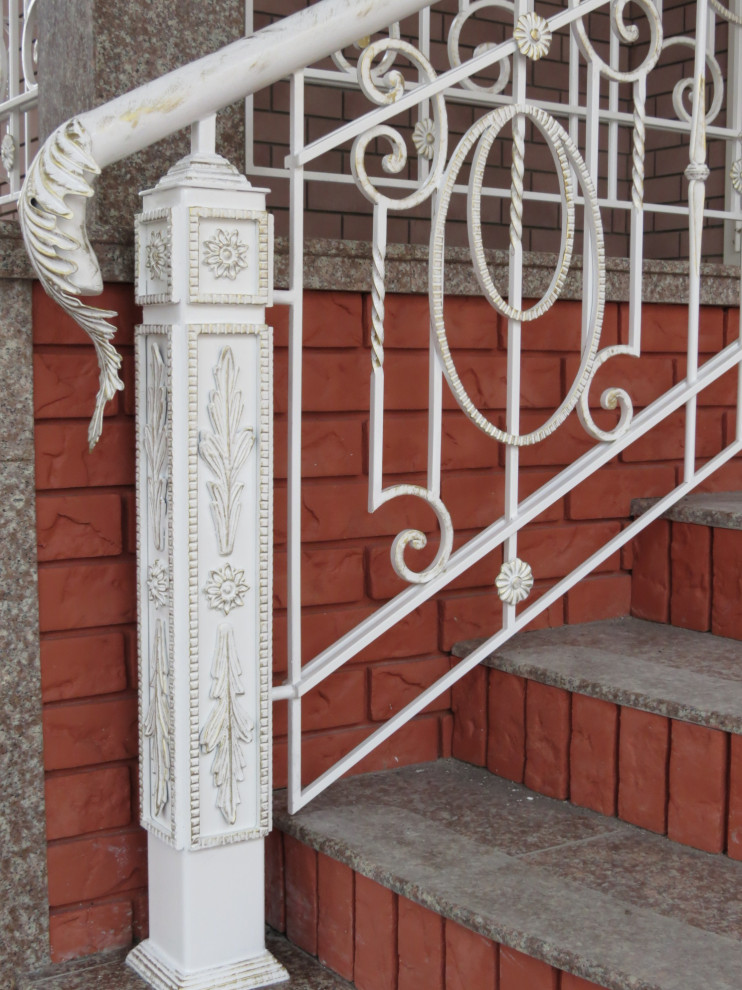 Уличное ограждение крыльца