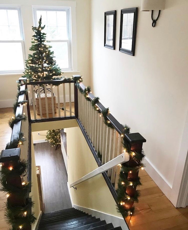 Example of a country staircase design in New York