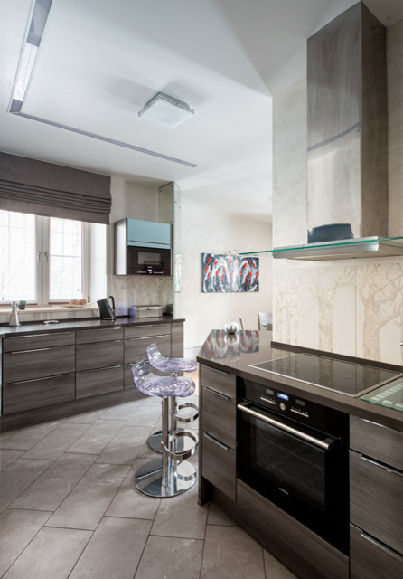 Серая зеркальная квартира