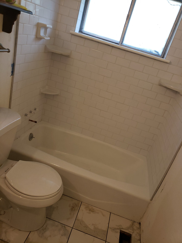 A Touch of Tradition with Subway Tile and a Calacatta Charm Floor