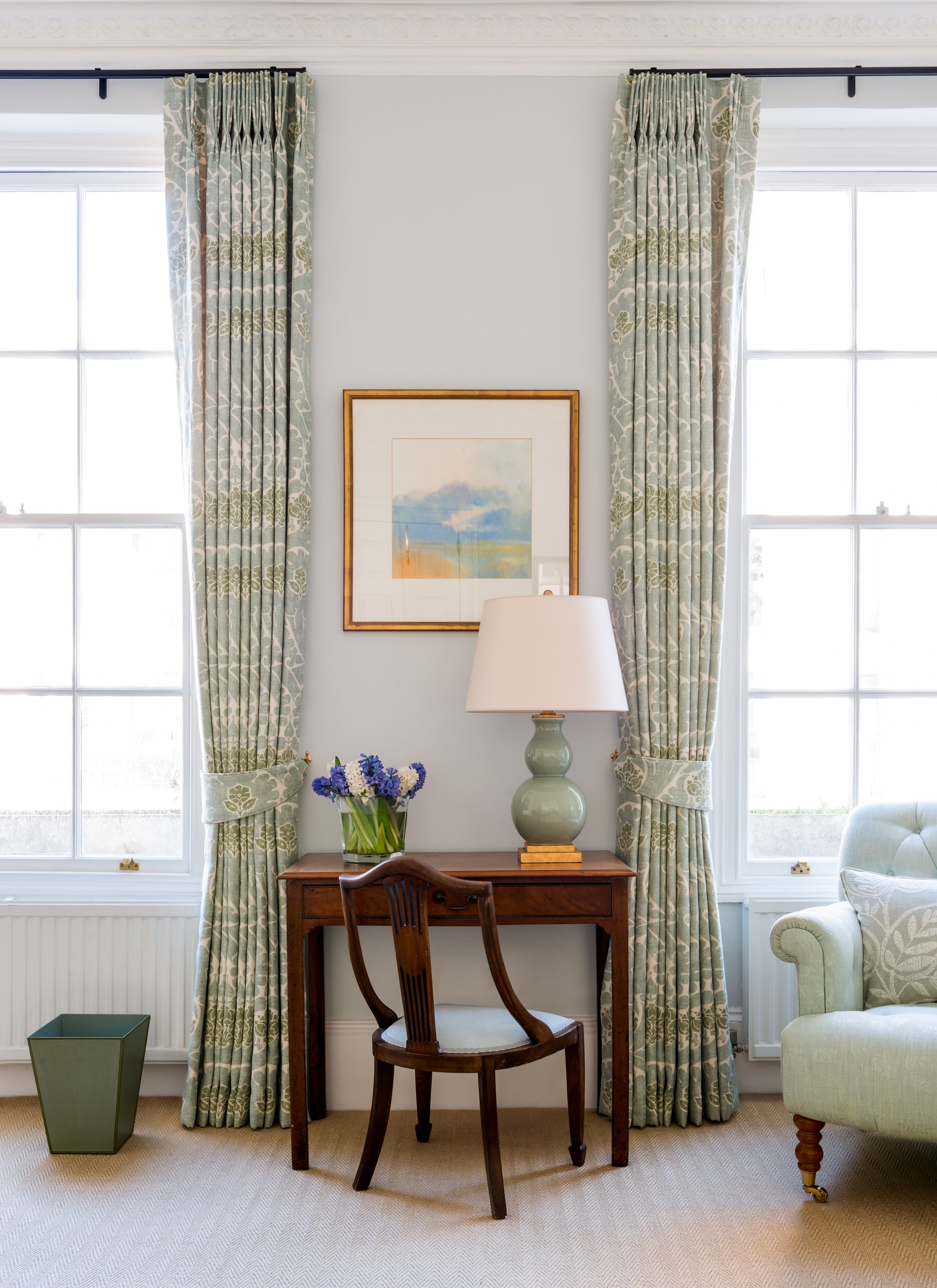 Houzz Tour: Elegant Hues and Classic Design Transform a Townhouse