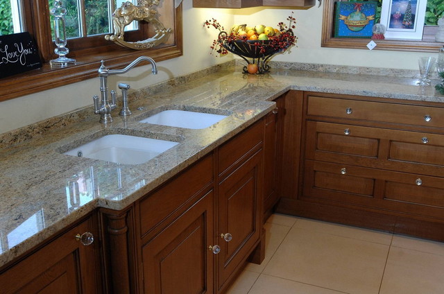 In-Frame Solid Oak kitchen