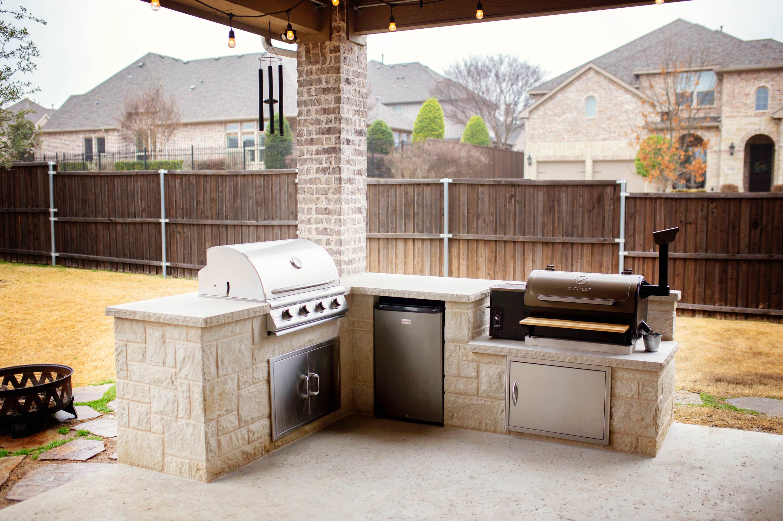 Outdoor Kitchen and Patio